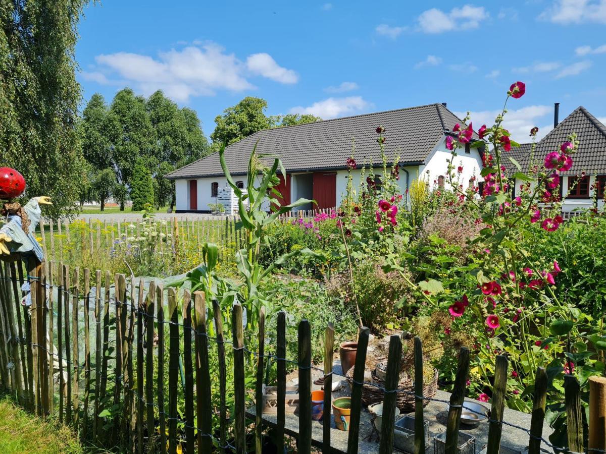 B&B Bauernhofferien Auf Mon Askeby Экстерьер фото