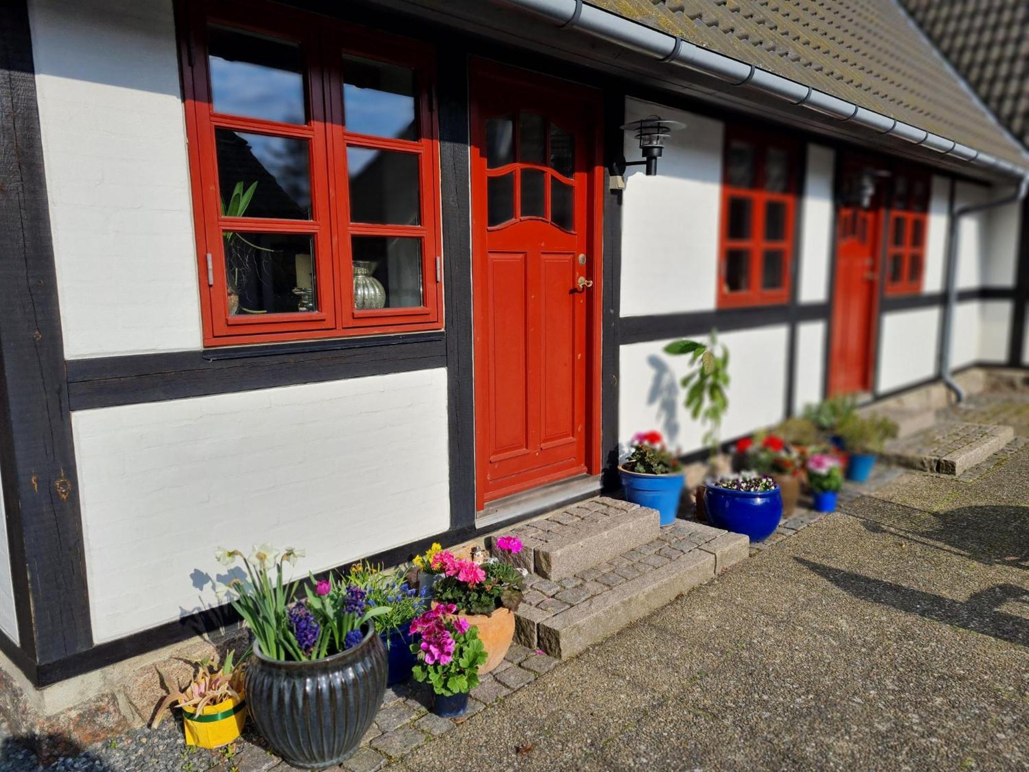B&B Bauernhofferien Auf Mon Askeby Экстерьер фото